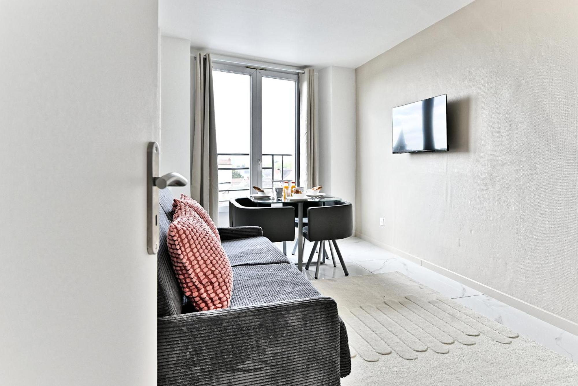 Appartement Paisible Et Moderne - Gagny Exterior foto