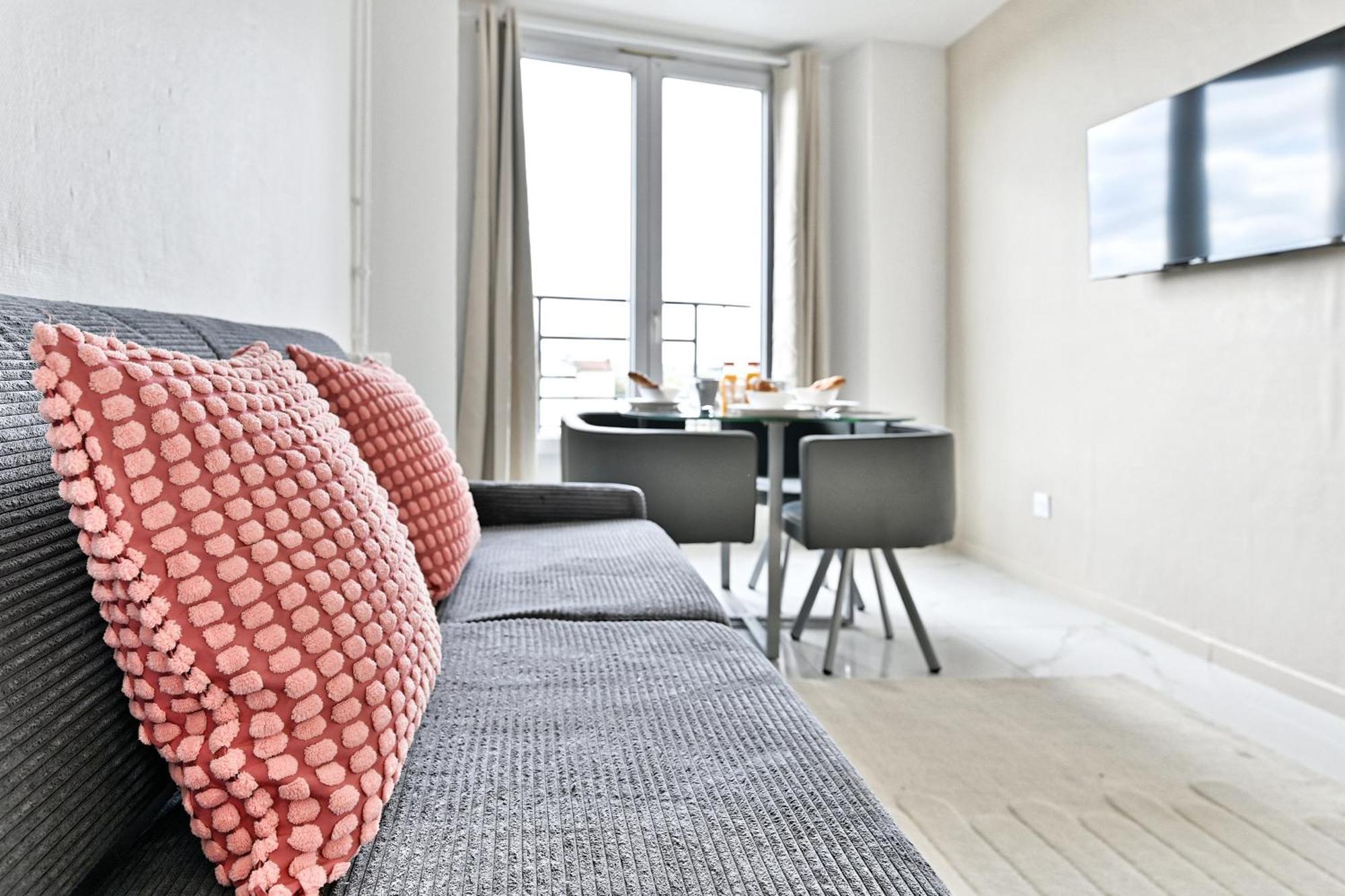 Appartement Paisible Et Moderne - Gagny Exterior foto